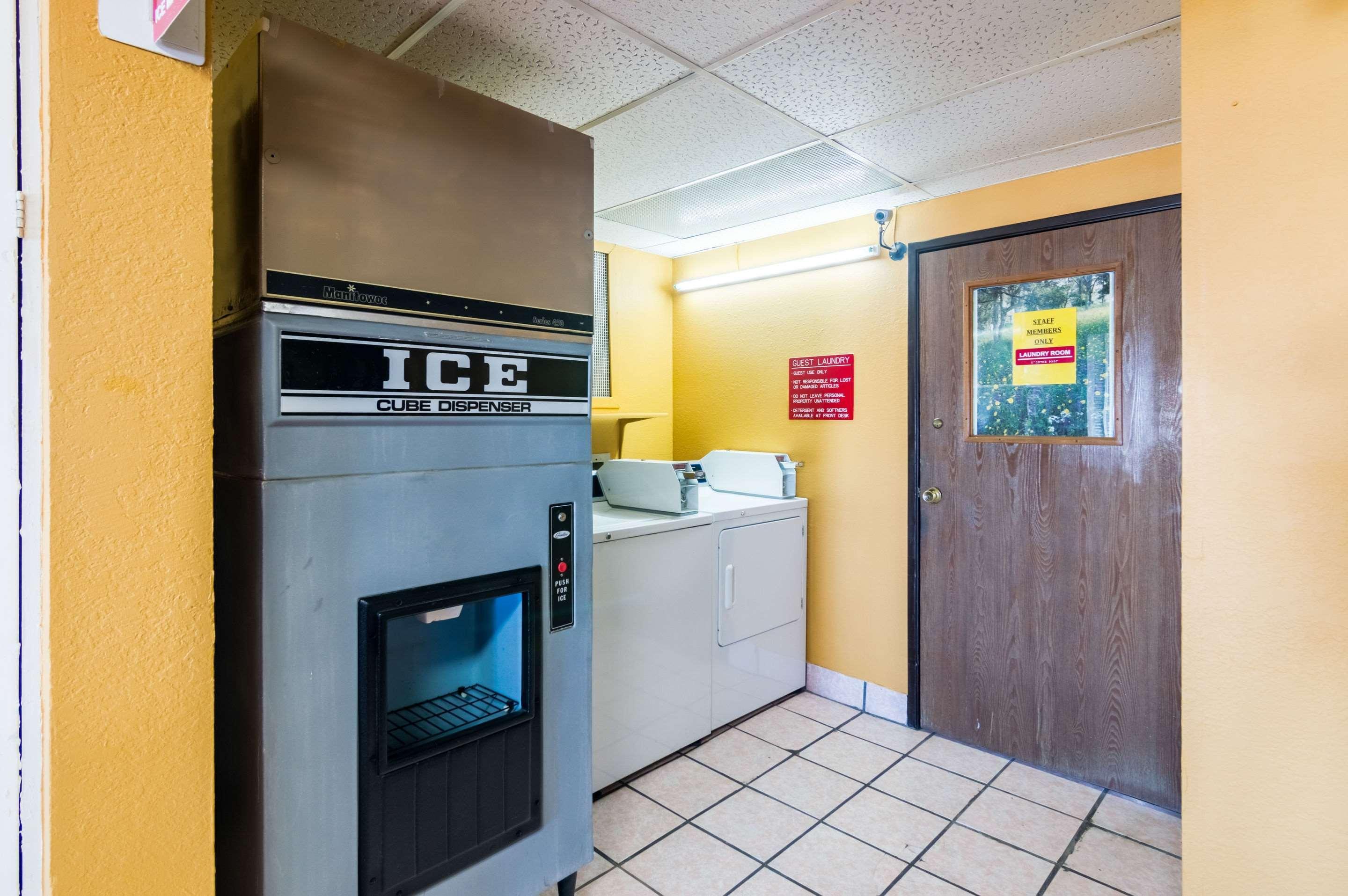 Econo Lodge Dumas Экстерьер фото