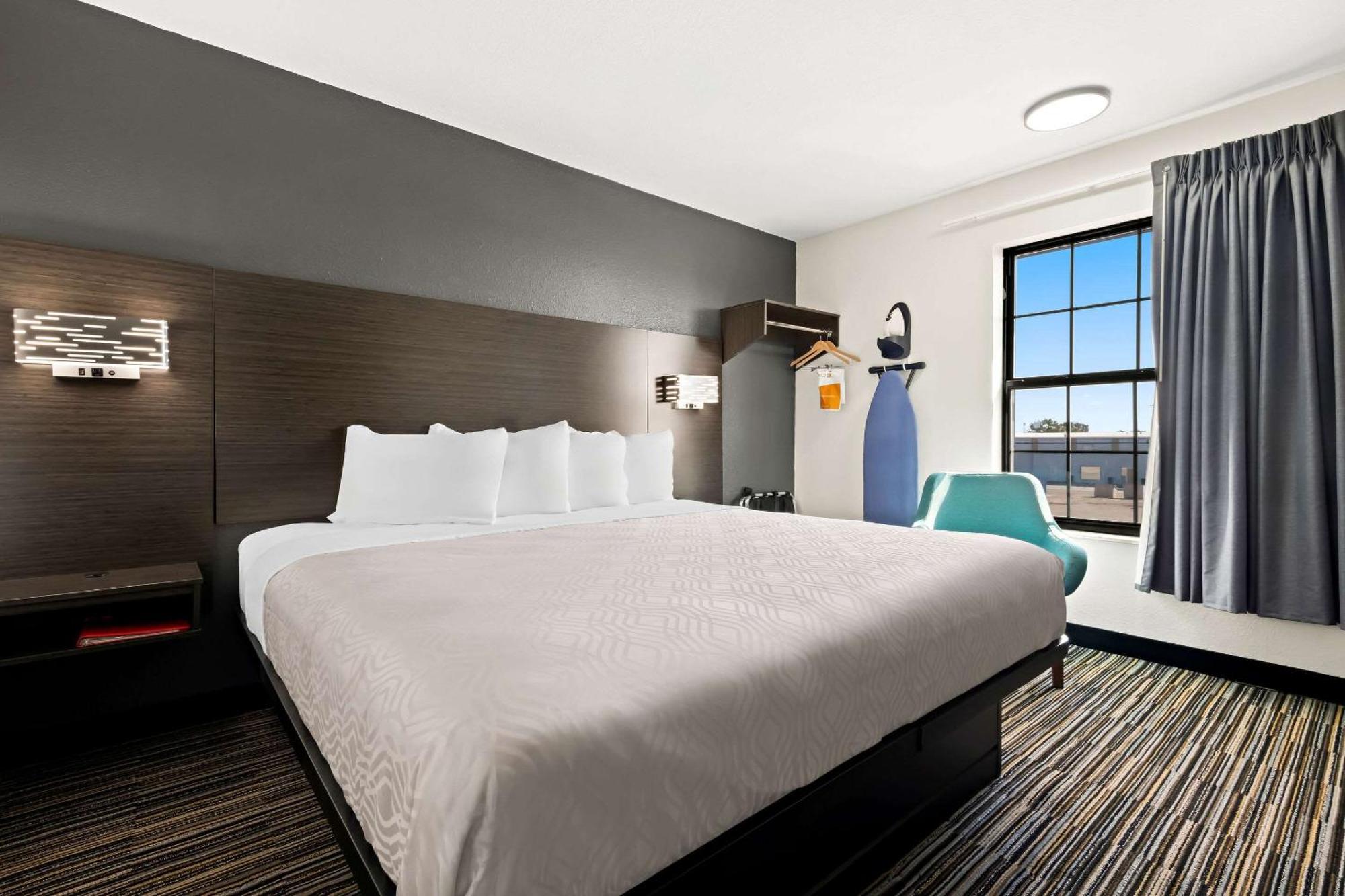 Econo Lodge Dumas Экстерьер фото
