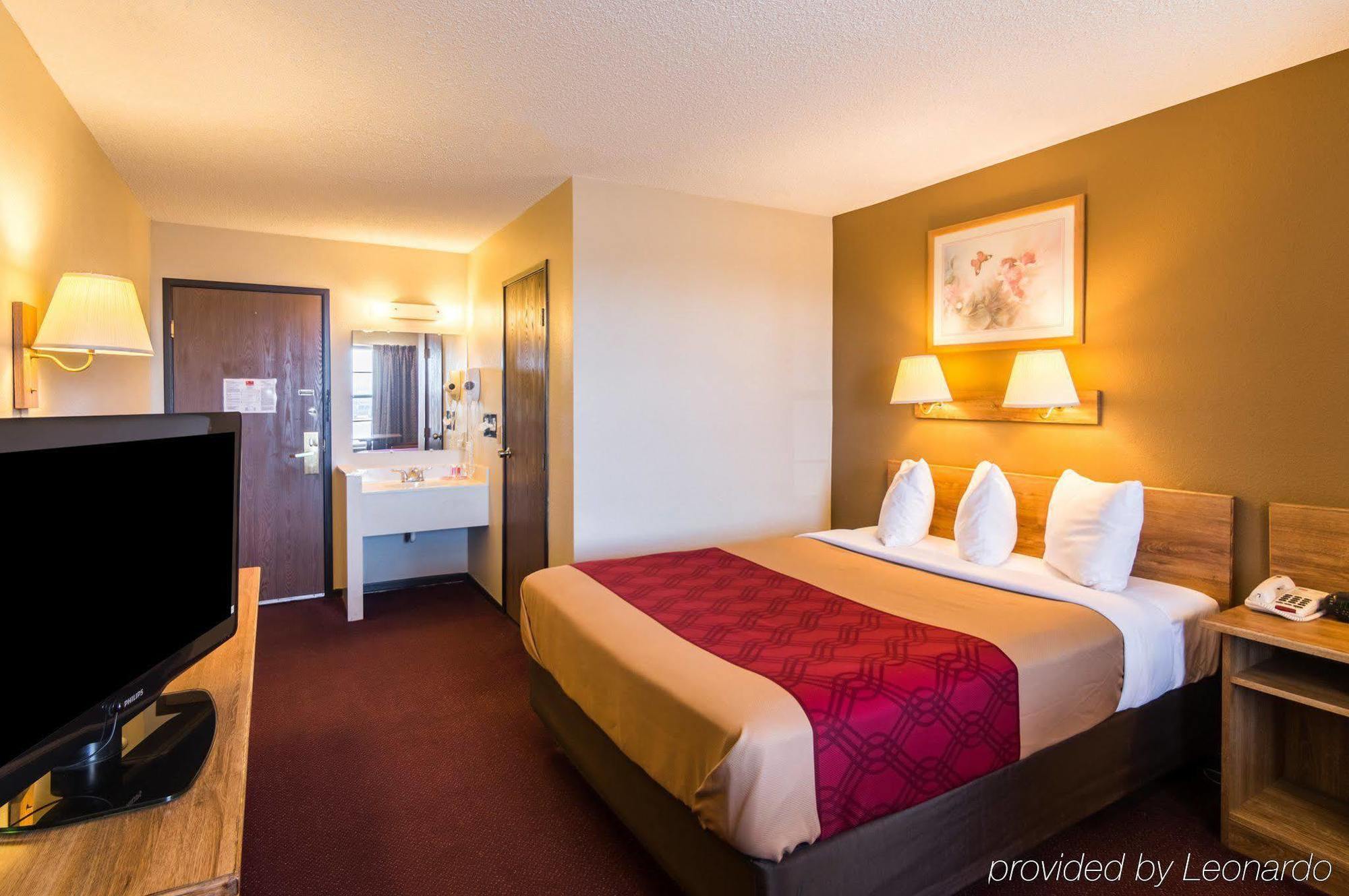 Econo Lodge Dumas Экстерьер фото